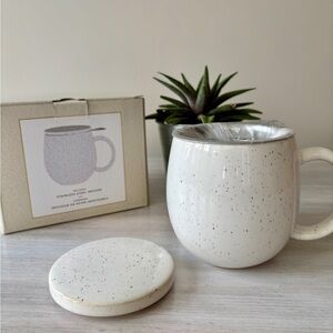 NWT Indigo Willow Luster Ceramic Mug Set with Stainless Steel Infuser (18 oz)